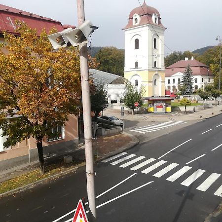 Penzion Marina Pri Slovenskej Restauracii Брезно Екстер'єр фото