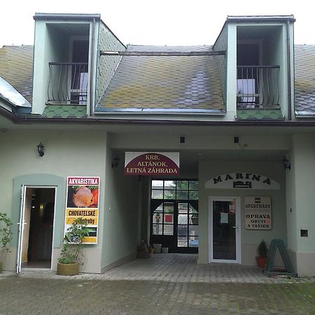 Penzion Marina Pri Slovenskej Restauracii Брезно Екстер'єр фото